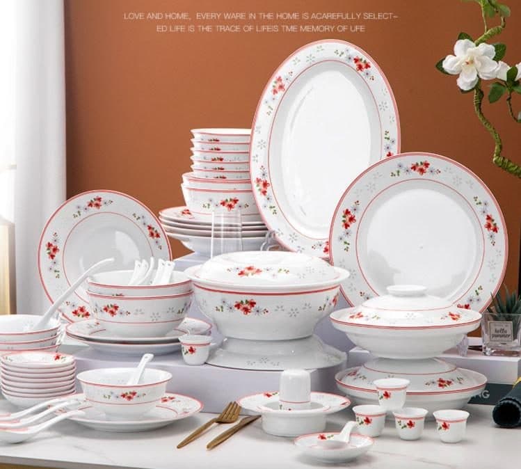Red Leaf Emerald Glaze — a 62-piece Chinese porcelain dinner service