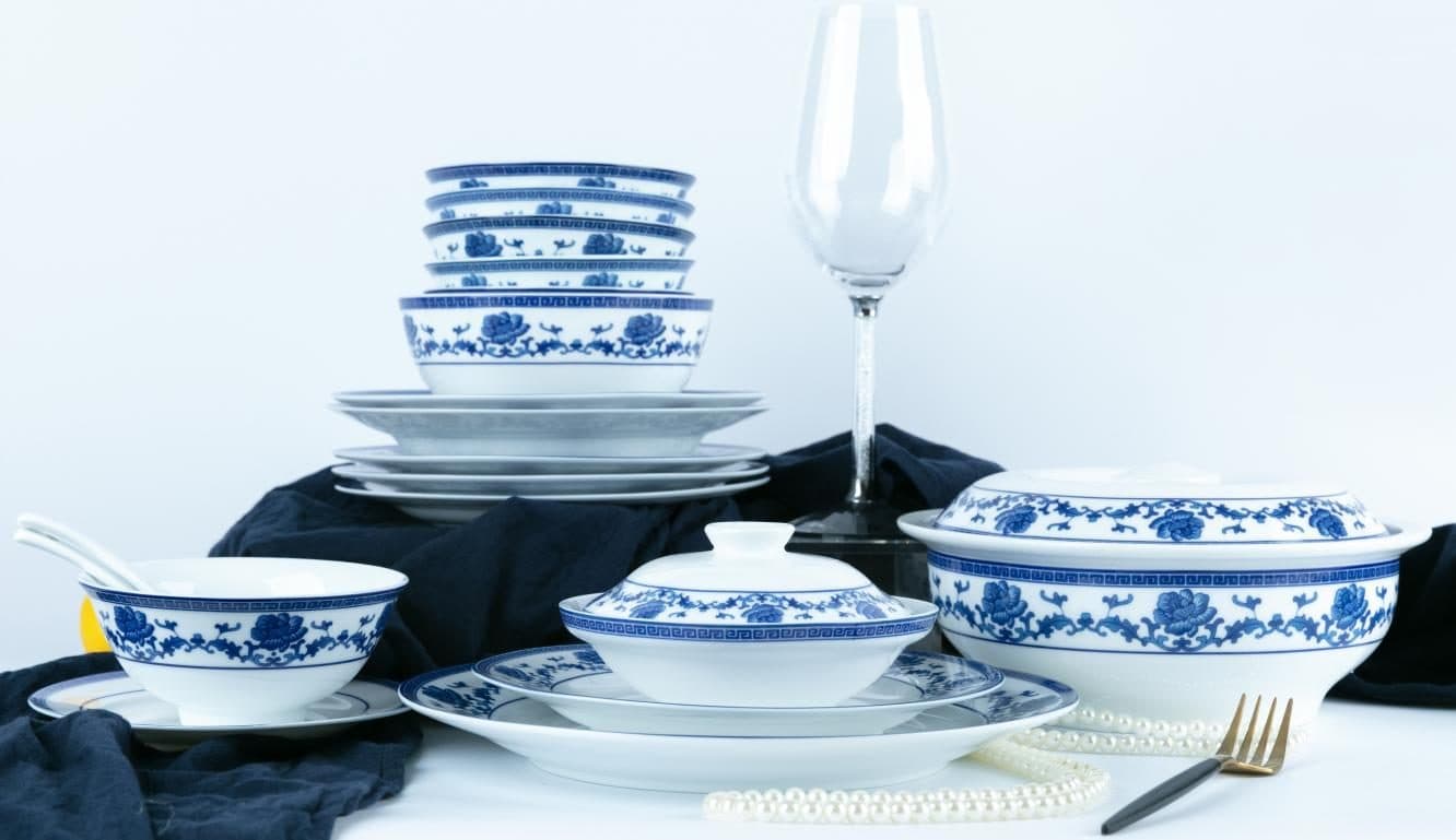 Red Leaf Pure Hibiscus — a 111-piece Chinese porcelain dinner service