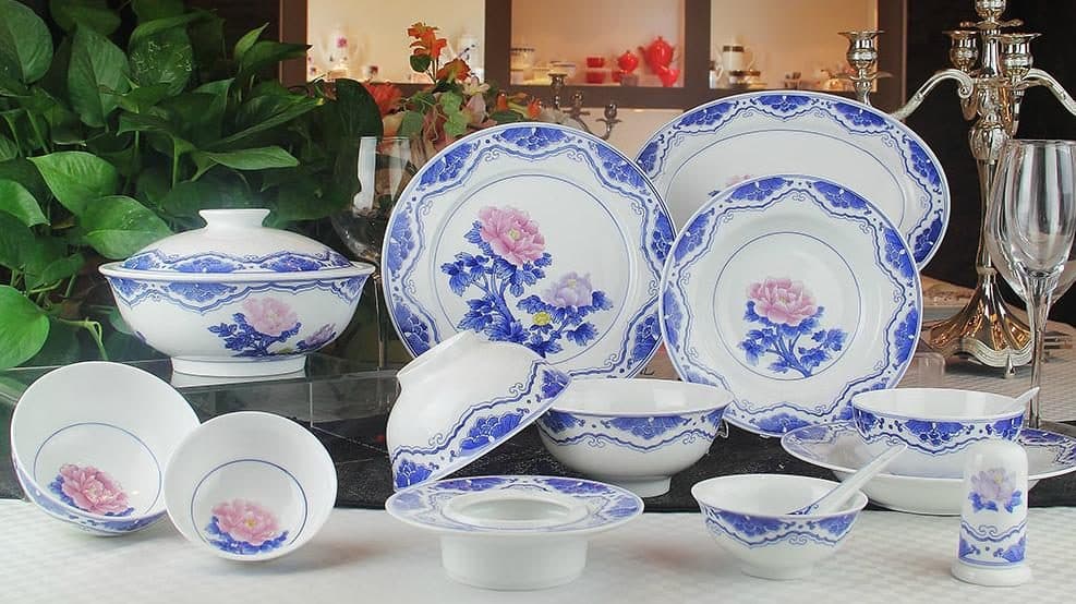 Red Leaf Underglaze Hand-Painted Wucai — Auspicious Fortune — a 50-piece Chinese porcelain dinner service